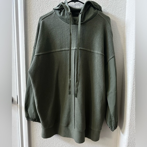 ALO Yoga Mixed Media Pullover Fleece size Small - Picture 5 of 8